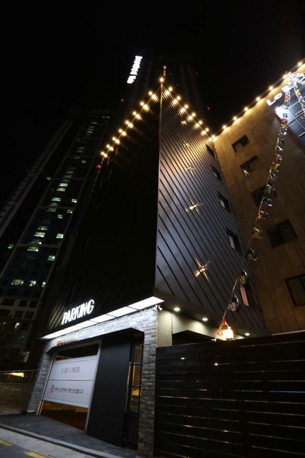Gupo Idea Hotel Busan Exteriör bild